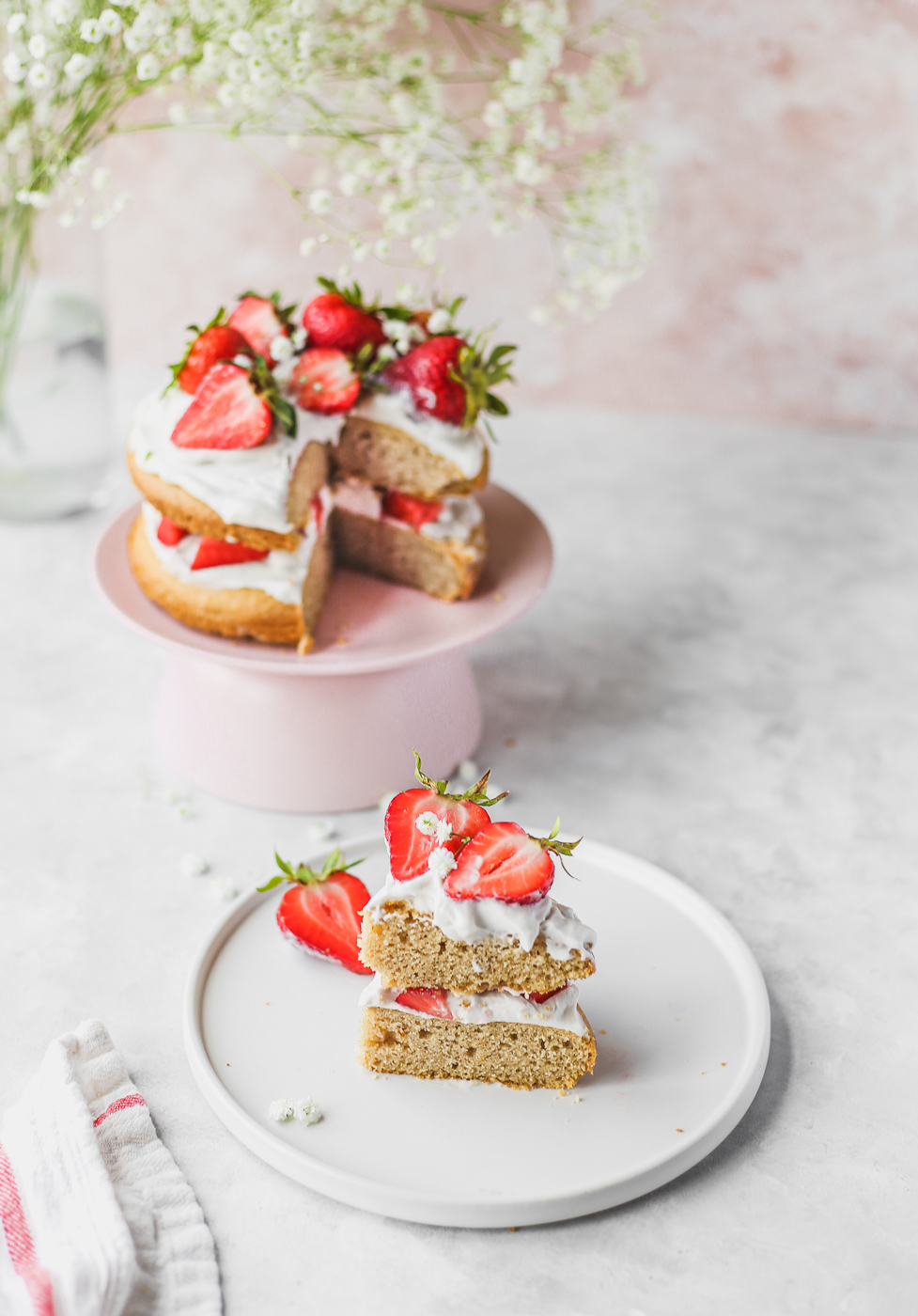 strawberry cake with coconut cream