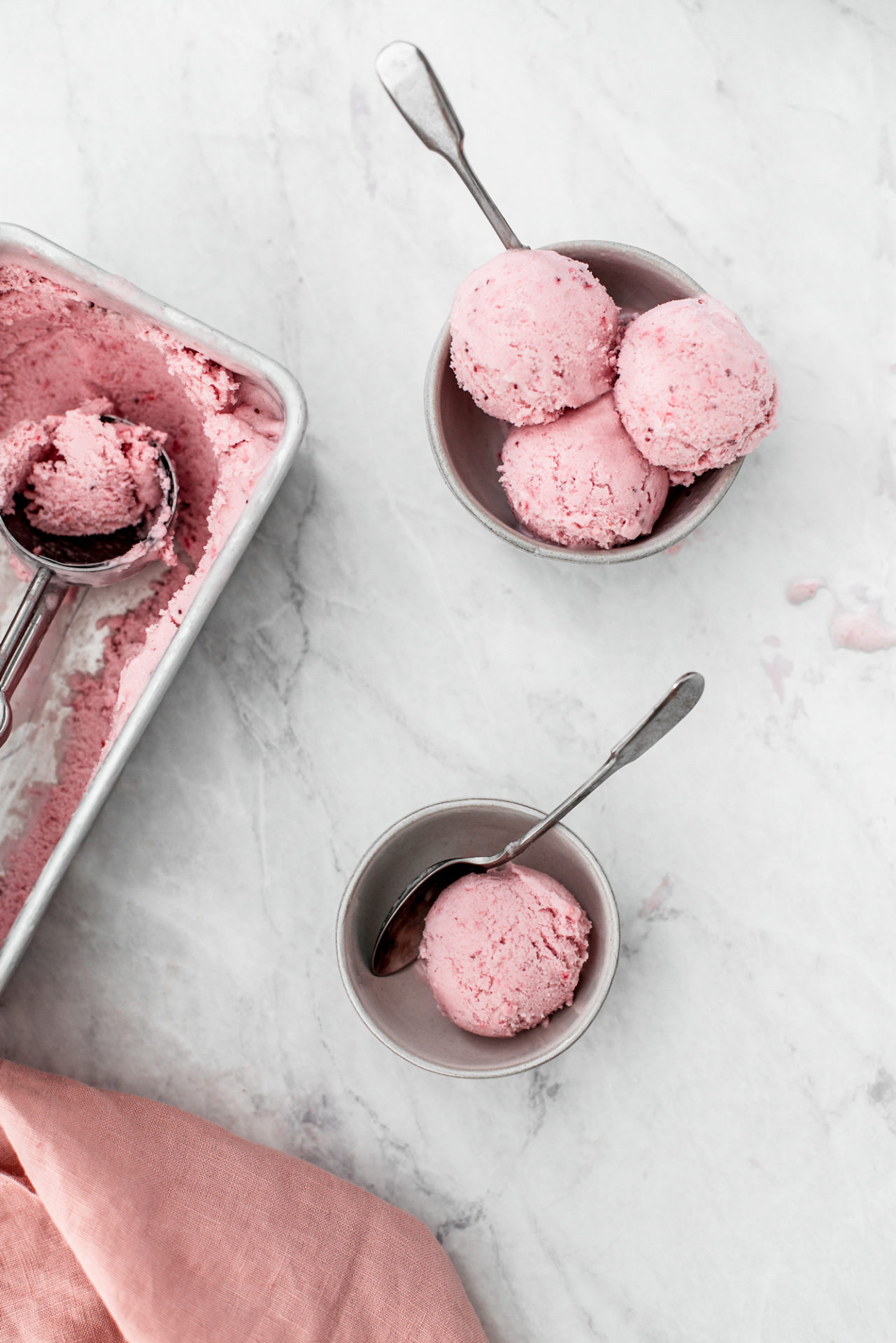 Vegan Strawberry Ice Cream